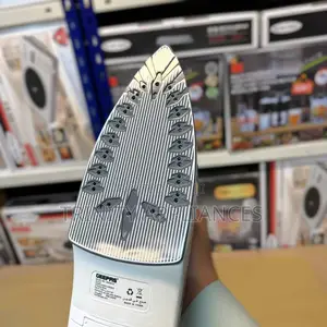 Geepas Cord Cordless Steam Iron Gsi24015