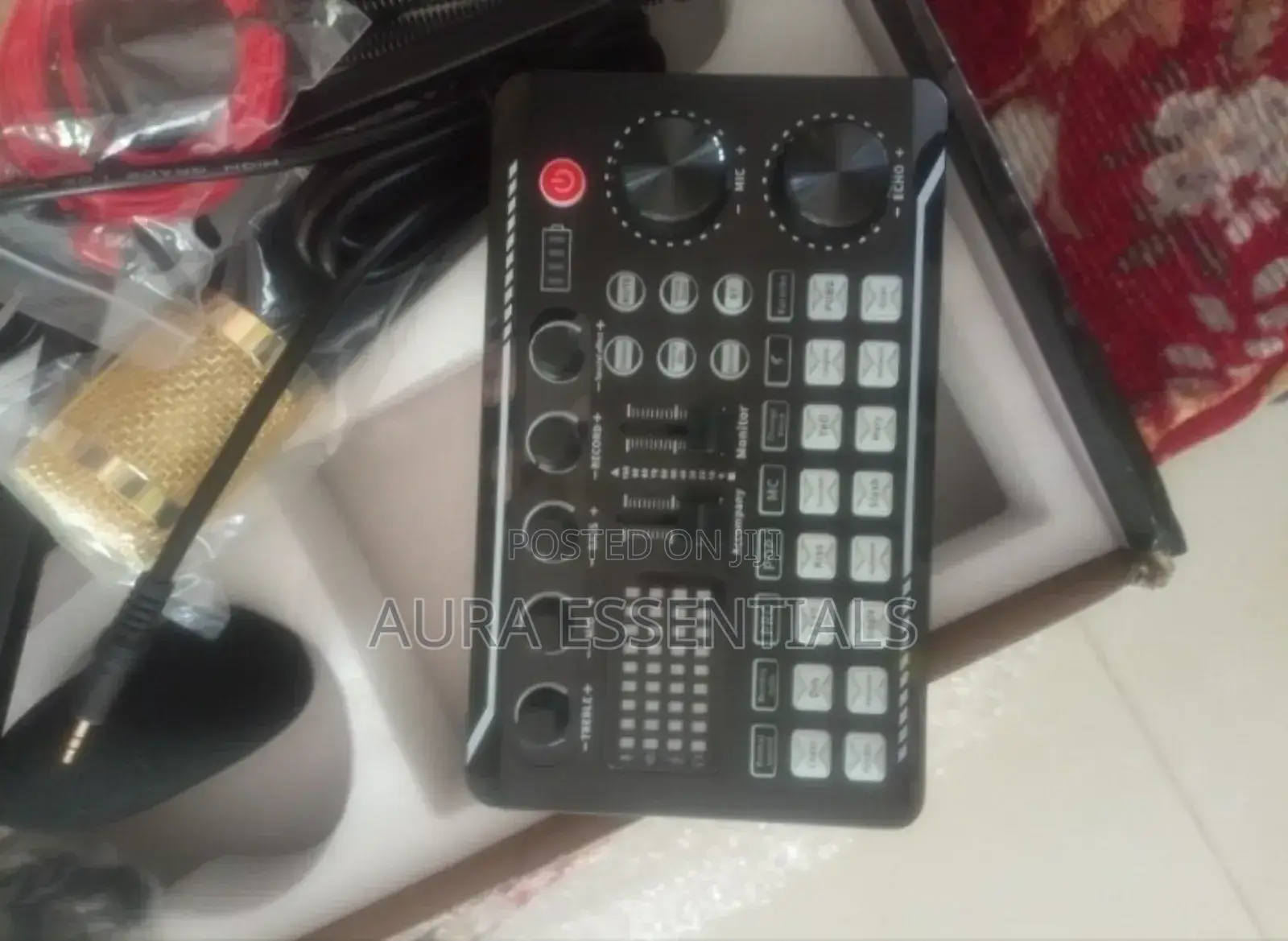 V12 Microphone Condenser