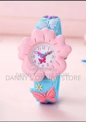 Photo - Adorable Girls' 3D Flower Butterfly Cartoon Watch