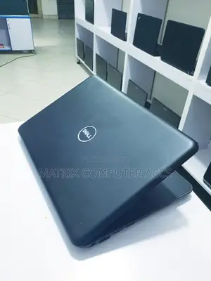 Laptop Dell Latitude 3380 4GB Intel Core I3 HDD 500GB