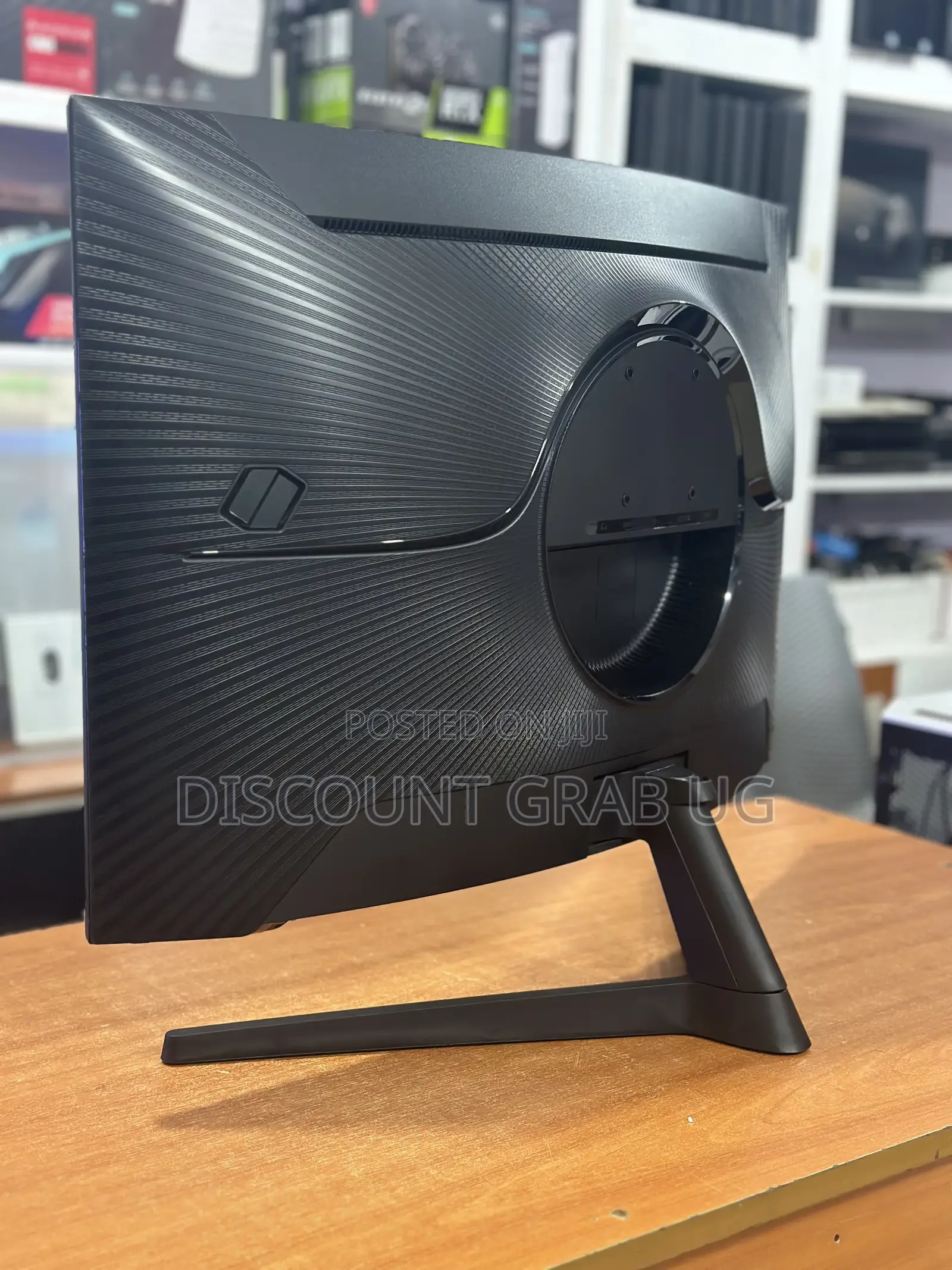 Samsung 32” Odyssey G5 Curved Gaming Monitor