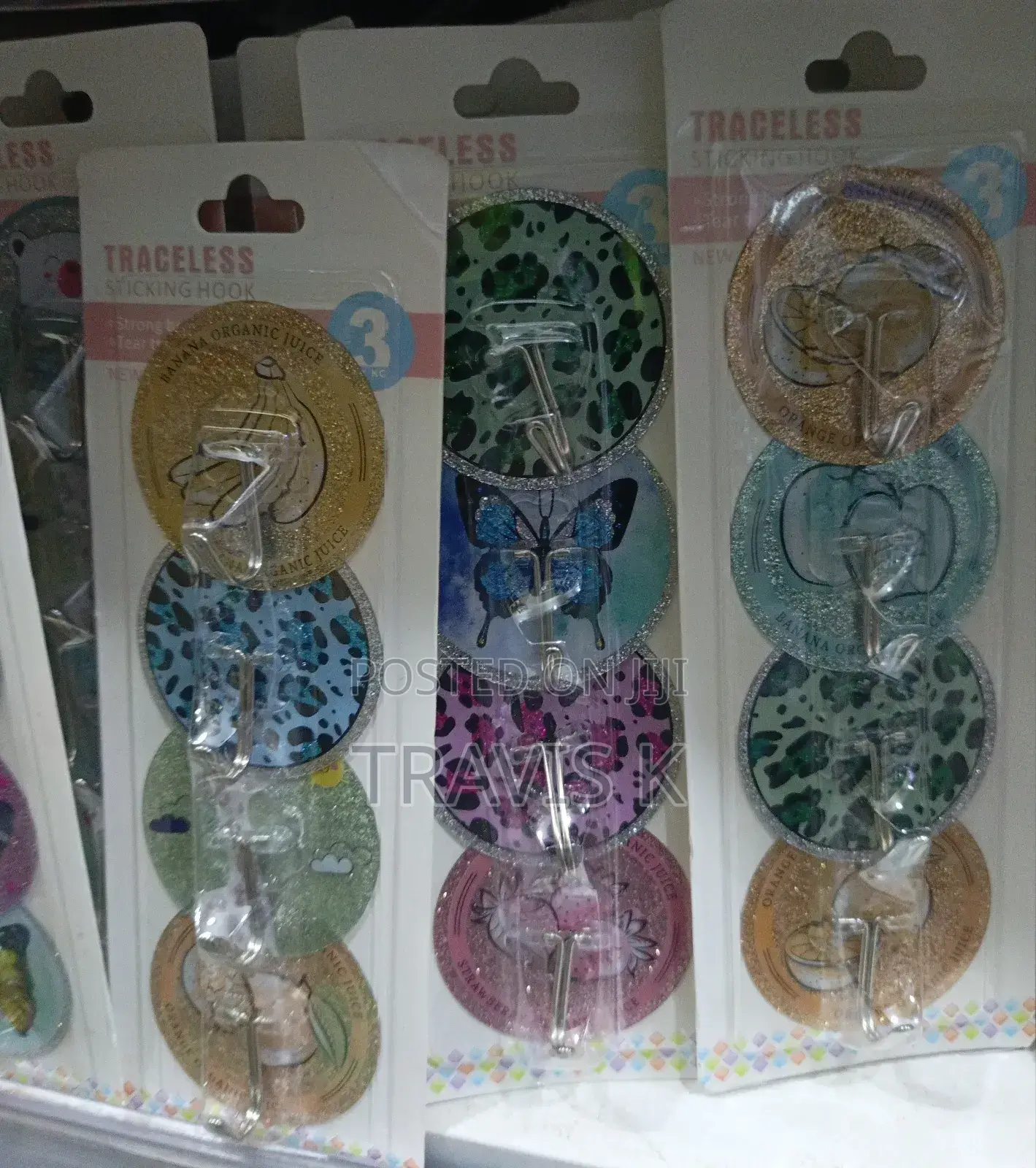 Set of 4pcs Self Sticking Hooks
