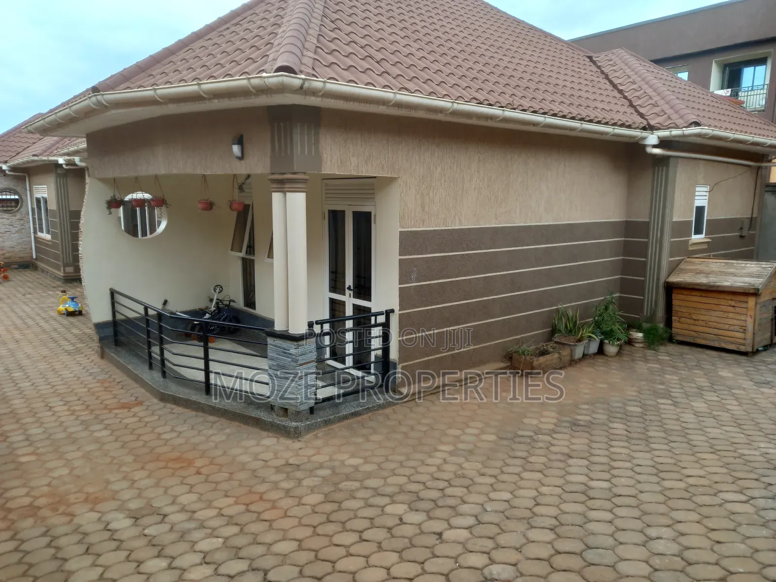 3bdrm Bungalow in Bweyogerere Kityo, Central Division for rent