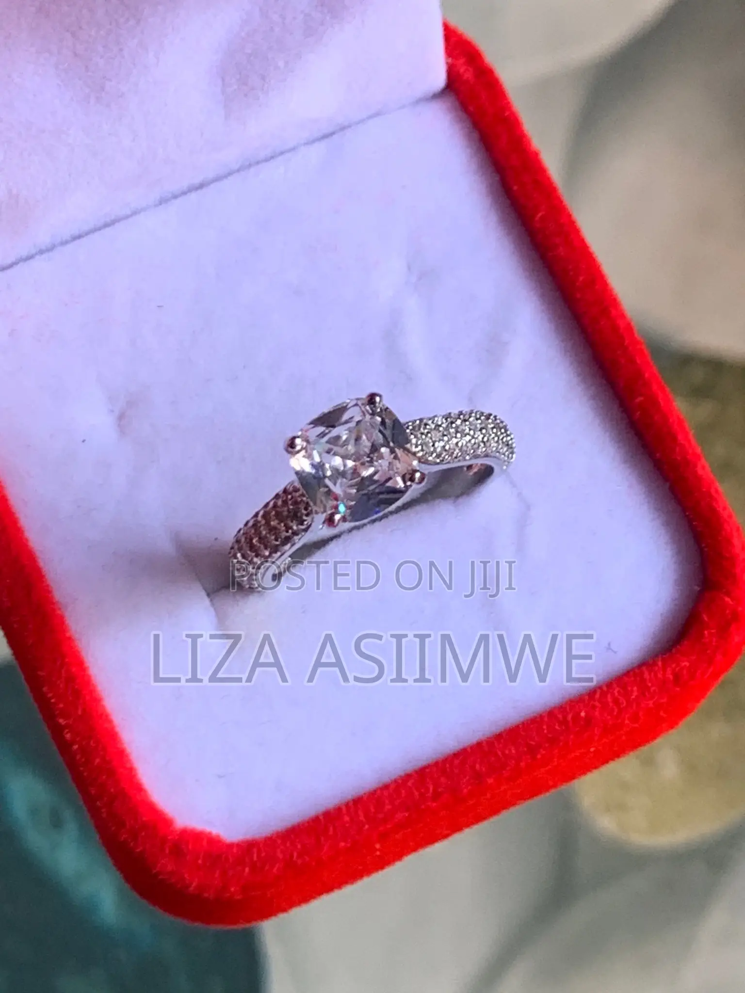 Female Single Stone Silver Ring (Size 8)(18)