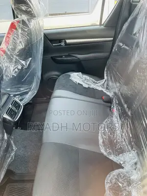 New Toyota Hilux 2023 Black