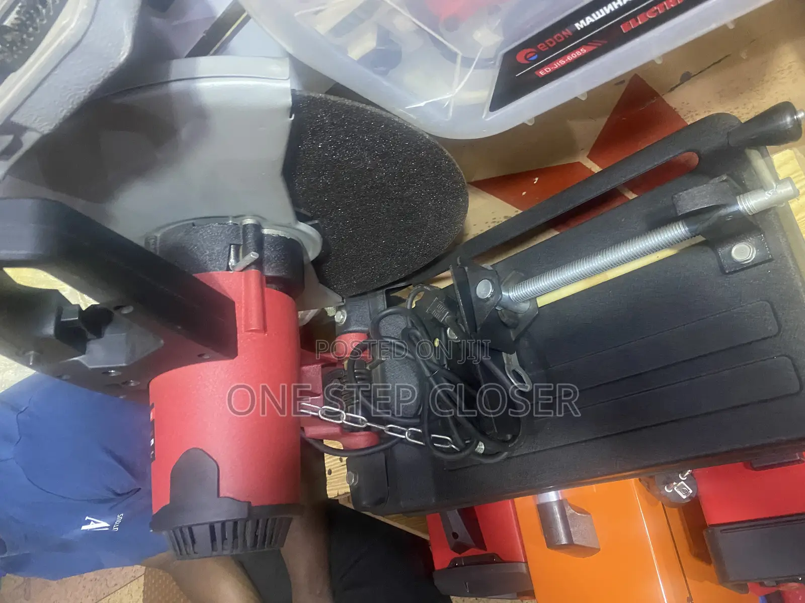 Cut Off Machine