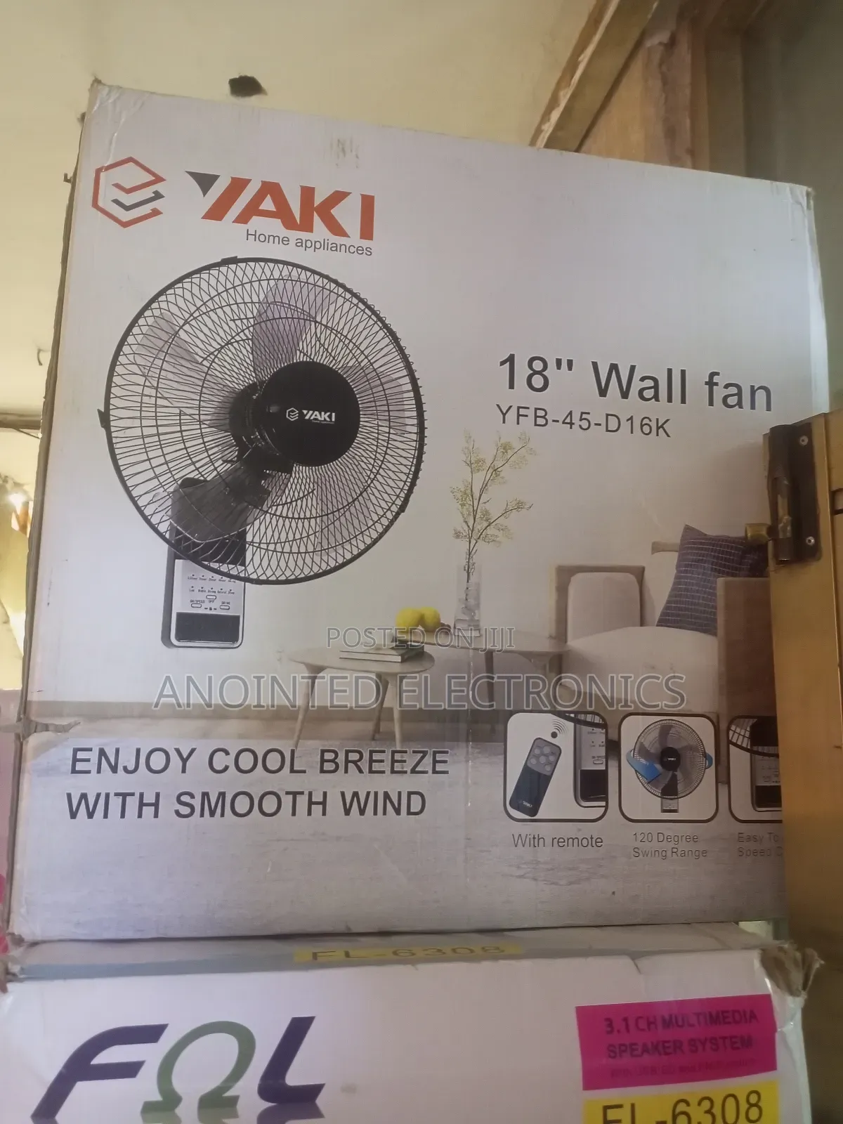 Wall Fans Yaki 18" With a Remote Control