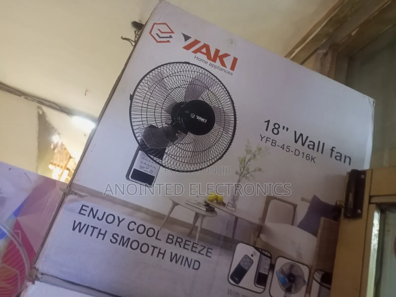 Wall Fans Yaki 18" With a Remote Control