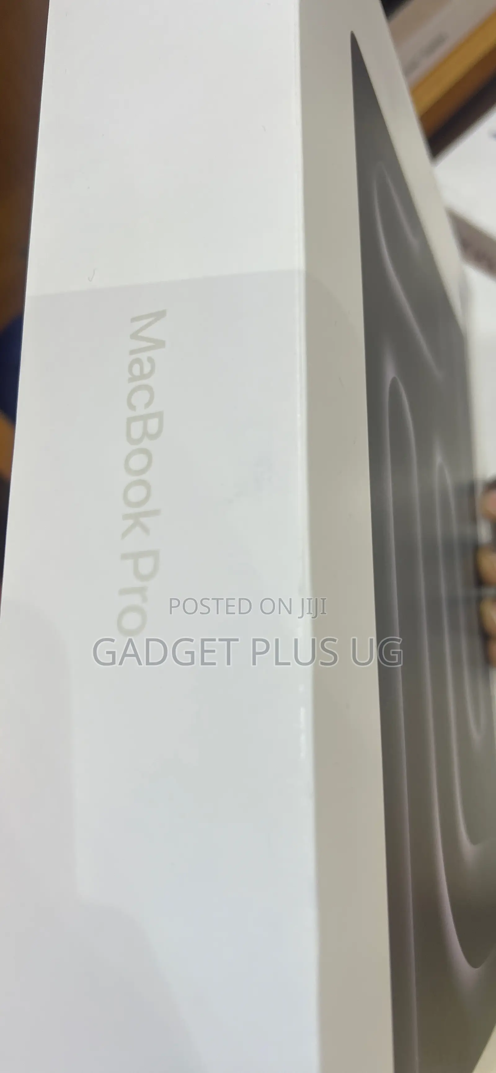 New Laptop Apple MacBook Pro 18GB Apple M3 Pro SSD 512GB