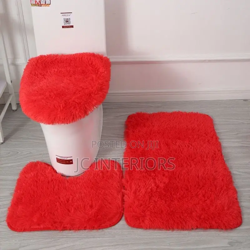 Fluffy Toilet Set