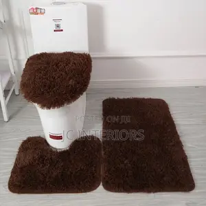 Fluffy Toilet Set