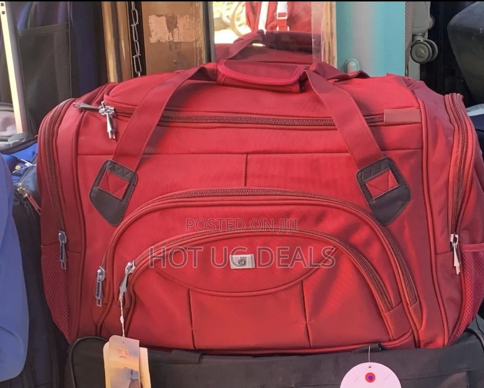 Hand and Shoulder Carrying Traveling Bag - Maroon