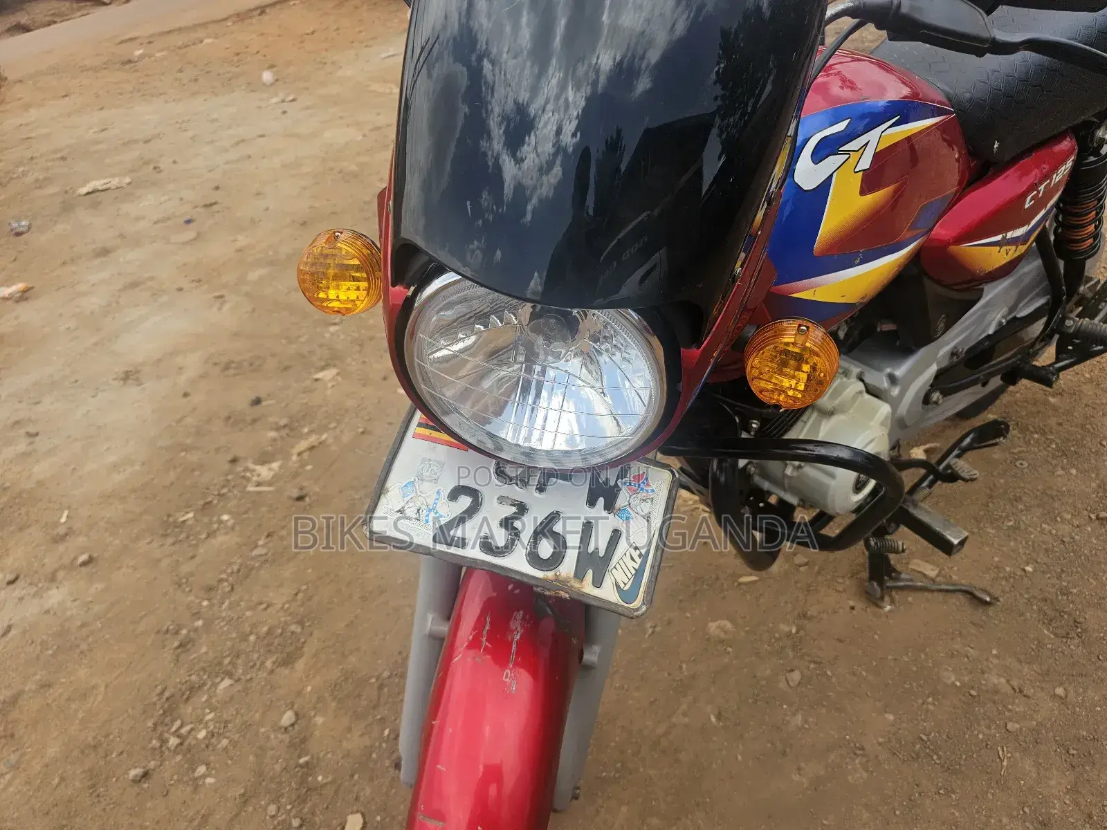 Bajaj Boxer 125 2024 Red