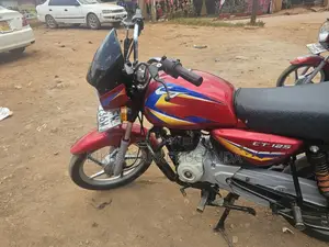 Bajaj Boxer 125 2024 Red
