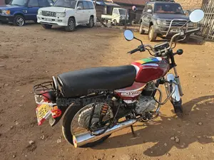 Bajaj Boxer 2015 Red