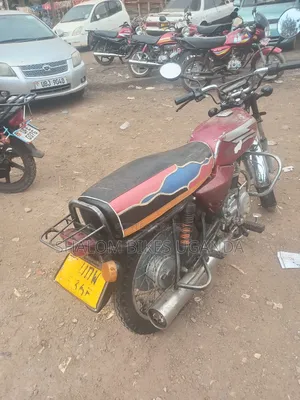 Bajaj Boxer 100 2013 Red