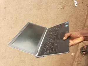 Laptop Dell Latitude E6220 8GB Intel Core I7 HDD 500GB