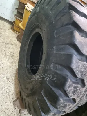 18.00-25 Tractor Tyres With Ply.