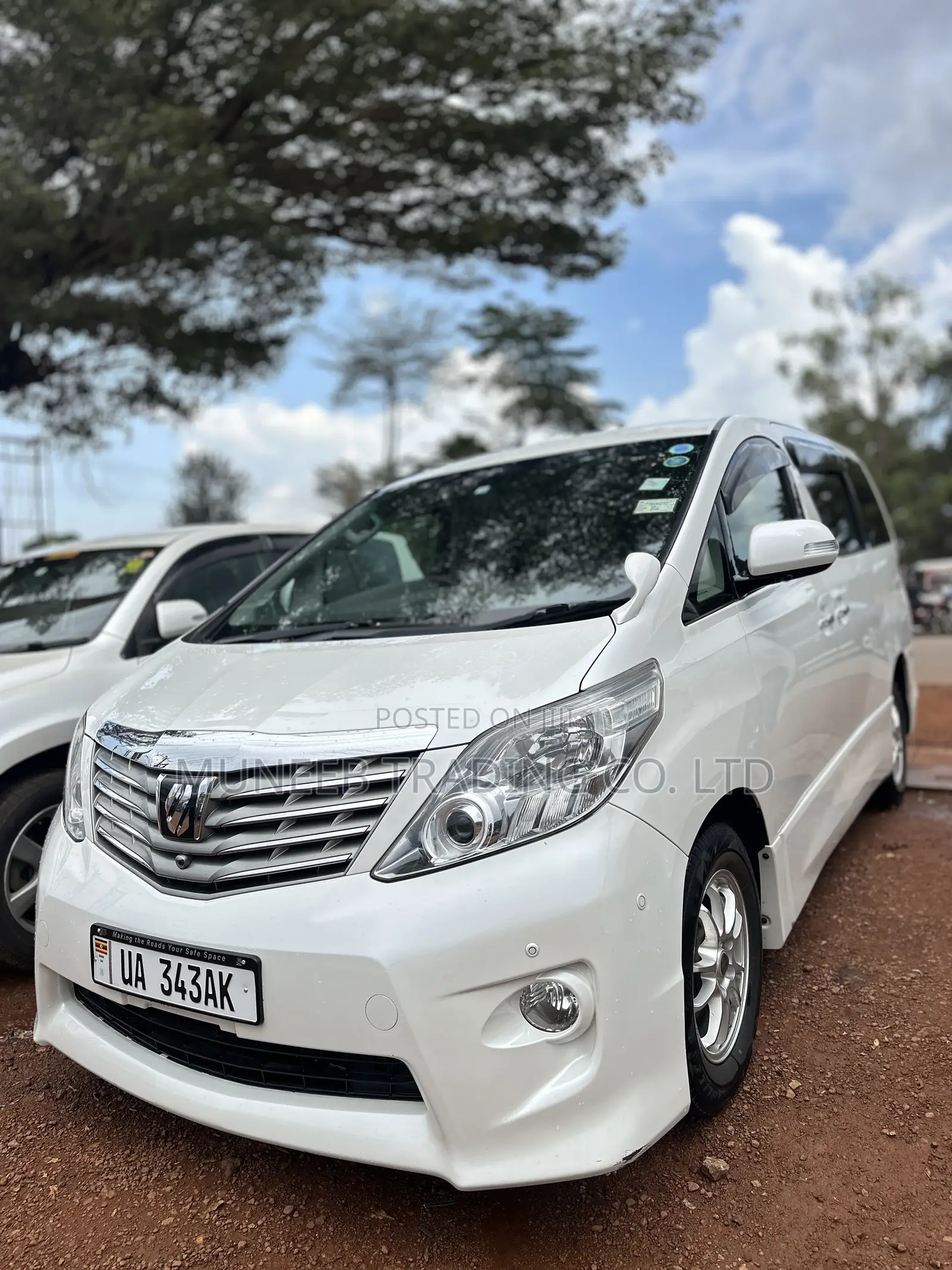 Toyota Alphard 2.4 Petrol AWD 2010 White