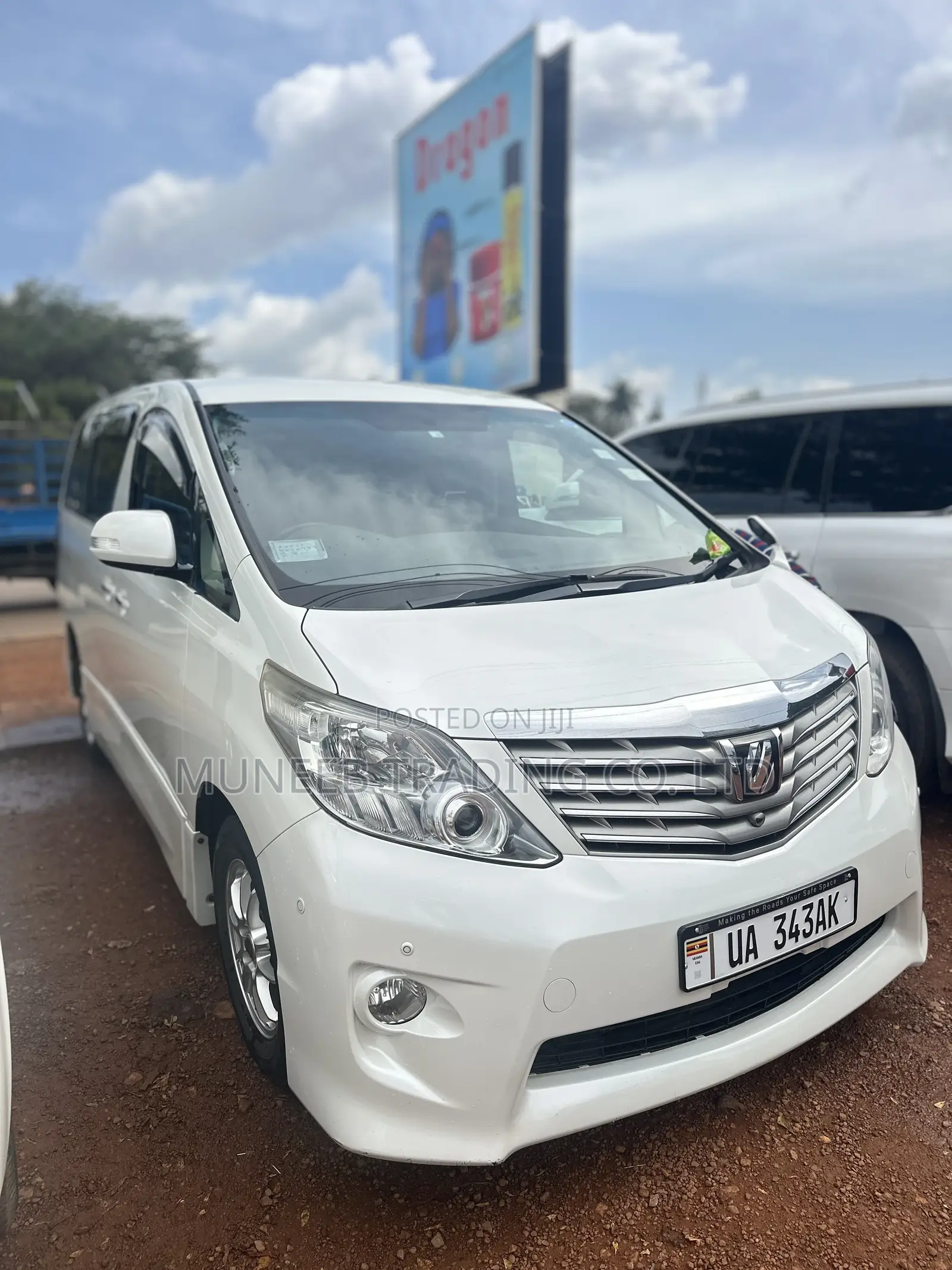 Toyota Alphard 2.4 Petrol AWD 2010 White