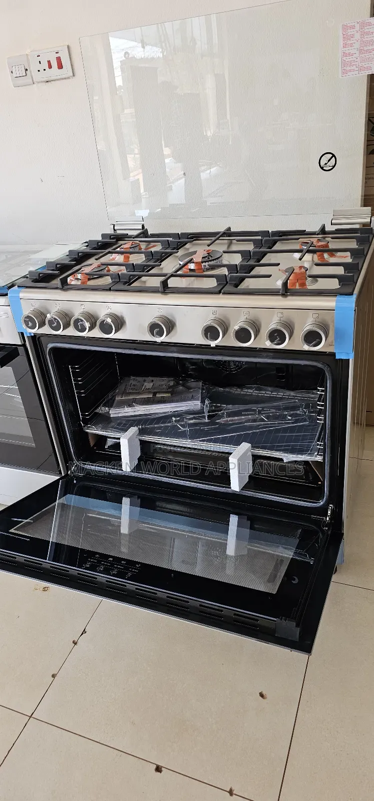 Bosch Full Gas Cooker 90by60cm.