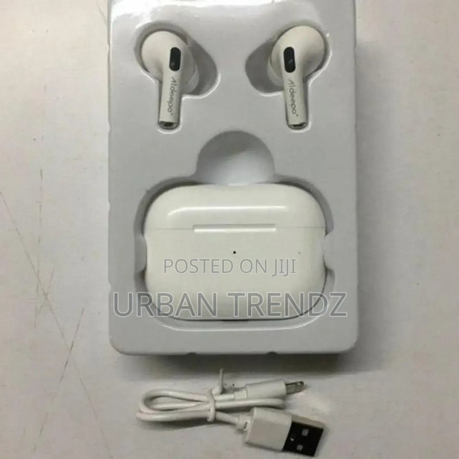 Super Bass Wireless Earbuds With Very Clear Sound -