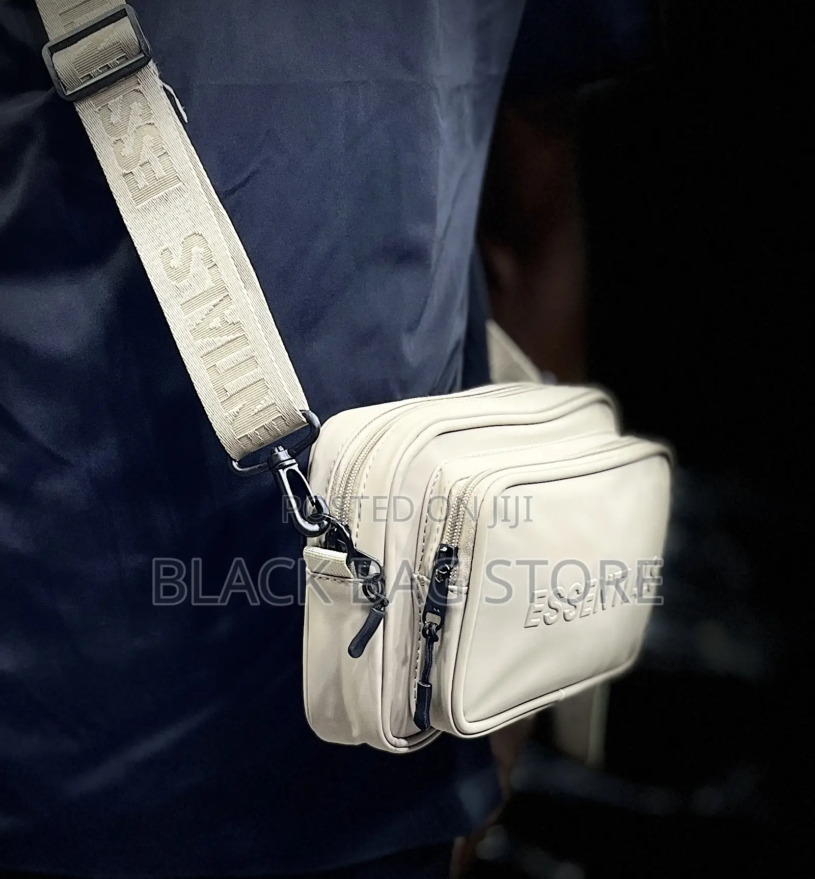 Essential Sling Bag