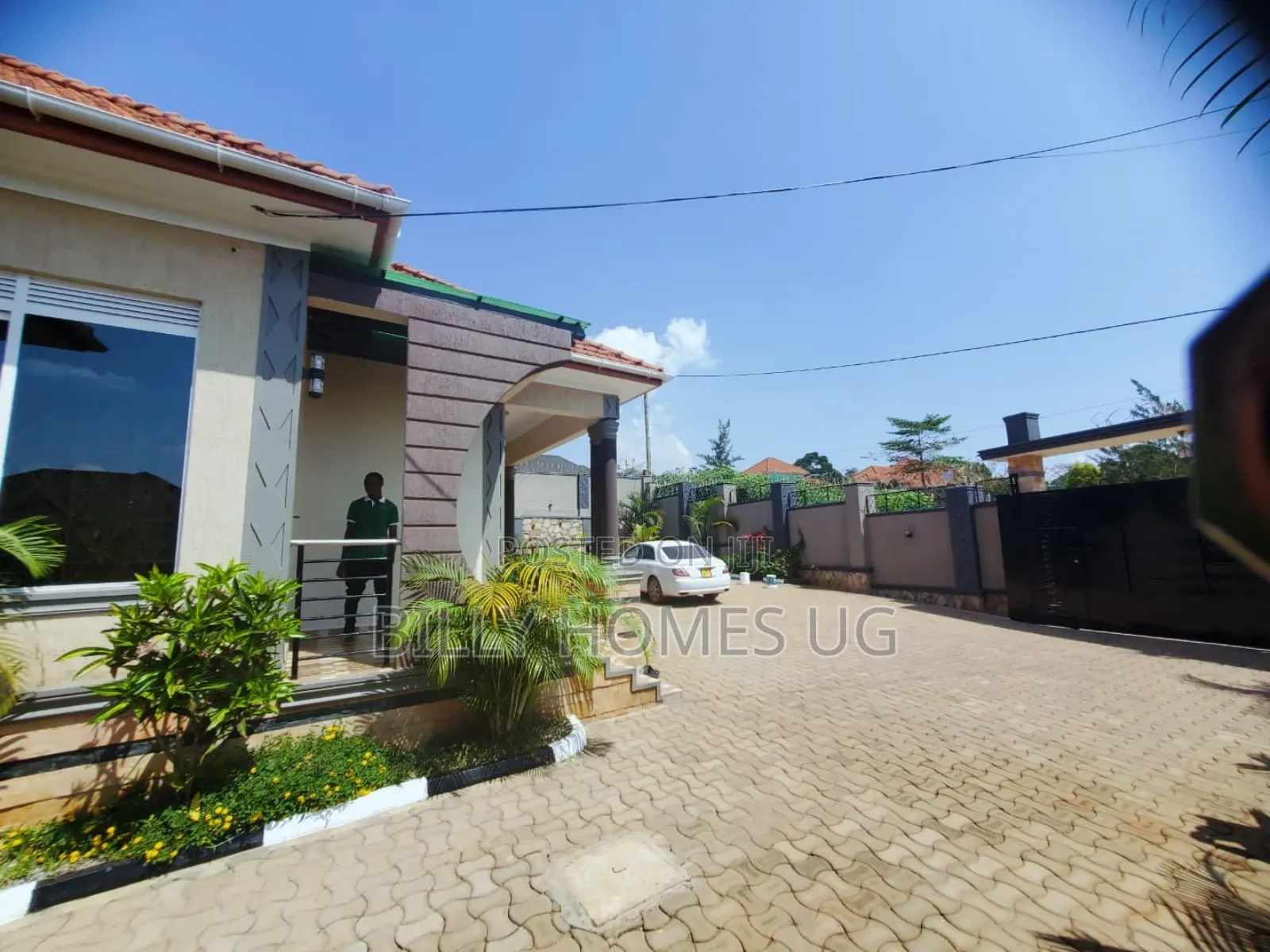 4bdrm Bungalow in Kira for sale