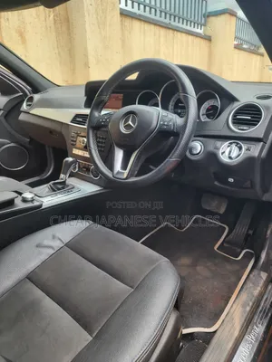 Mercedes-Benz C200 2013 Gray