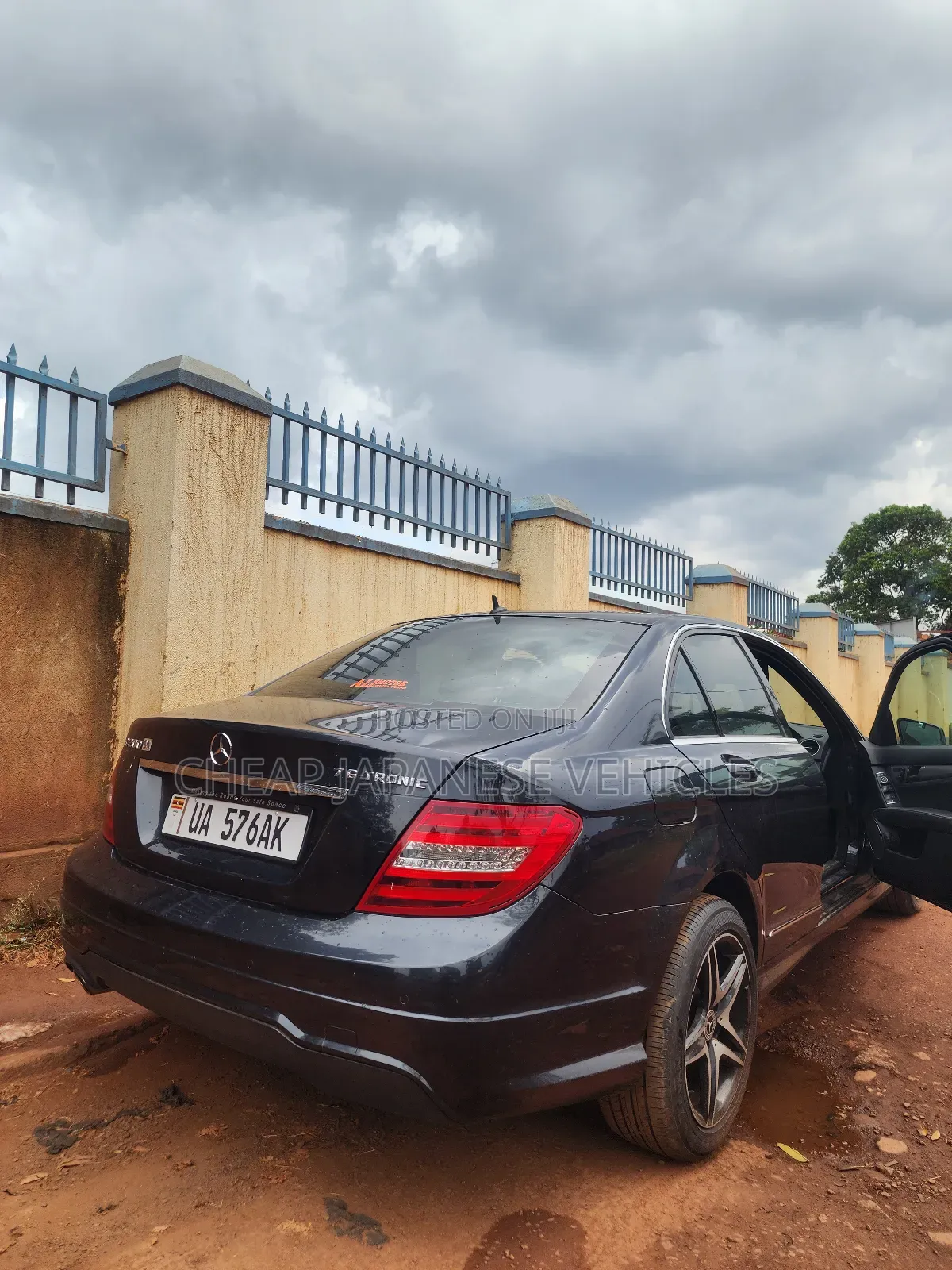 Mercedes-Benz C200 2013 Gray