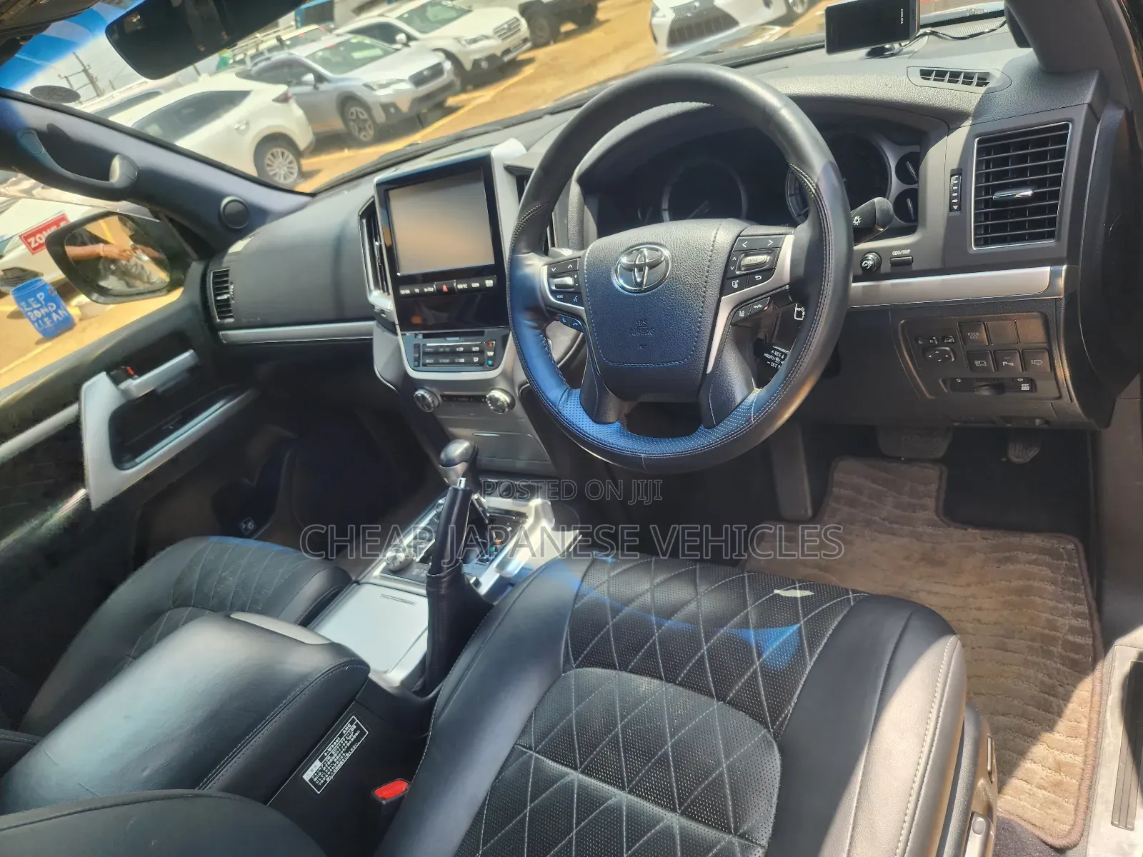 Toyota Land Cruiser 4.6 V8 ZX 2017 Black