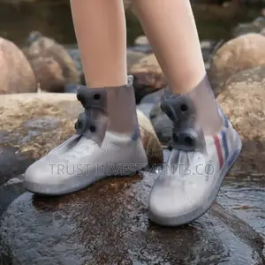 Photo - Reusable Silicone Waterproof Rain / Mud Shoe Covers -black