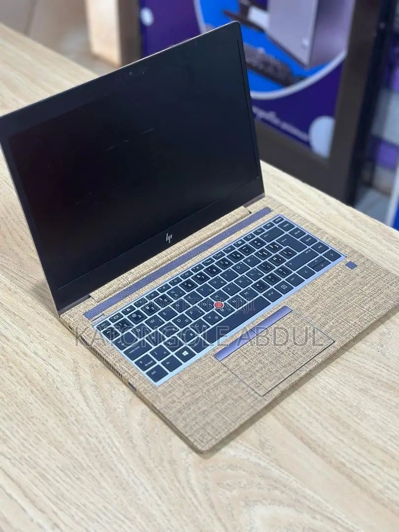 New Laptop HP ZBook 14 8GB Intel Core I7 SSD 256GB
