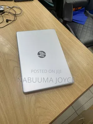 New Laptop HP Pavilion 15 8GB Intel Core i7 SSD 256GB