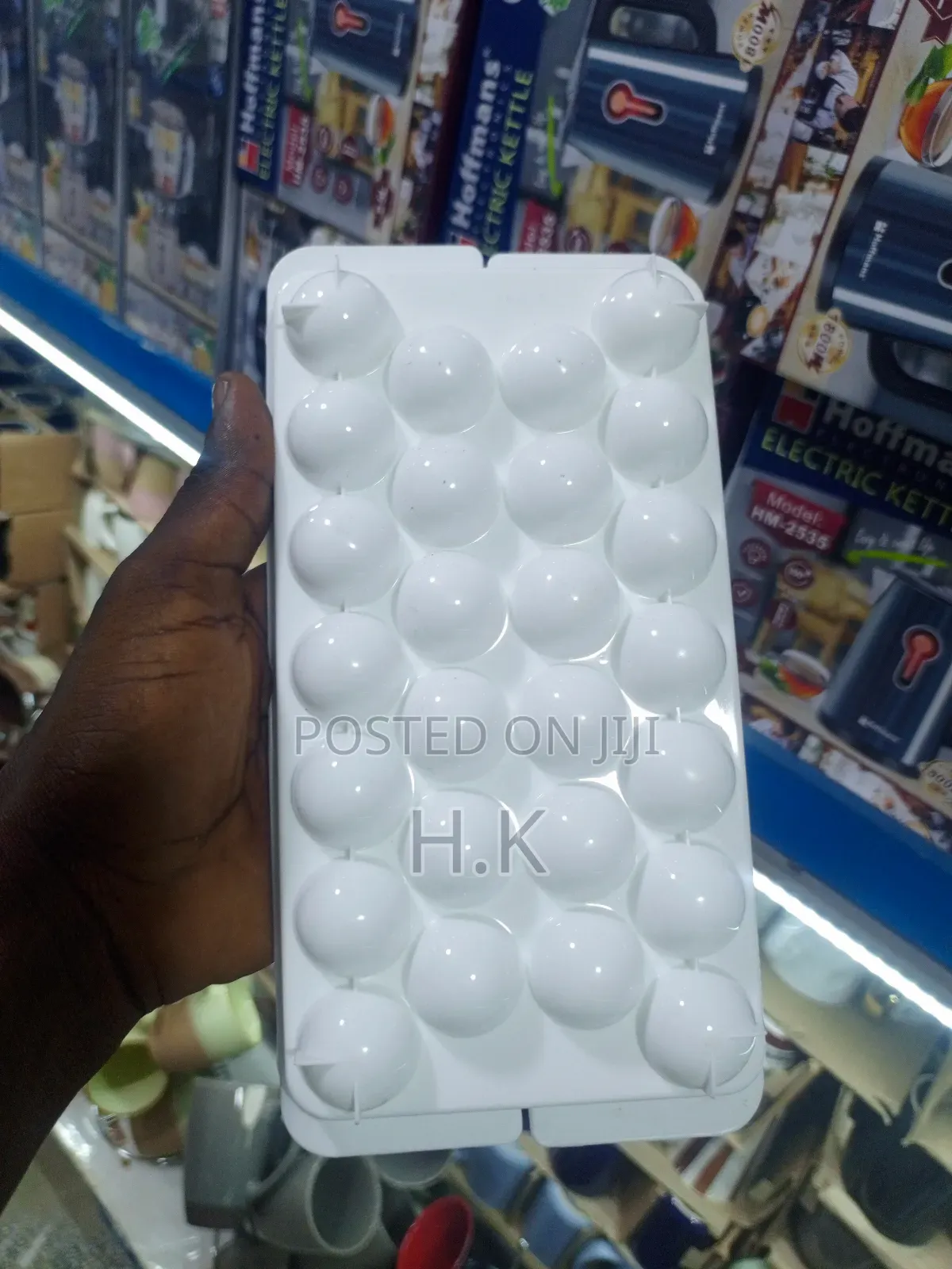 Plastic Ice Cube Tray 26