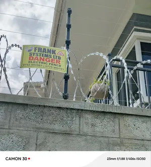 Electric Fence With Free Stands