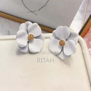 Simple Sweet Flower Ear Rings