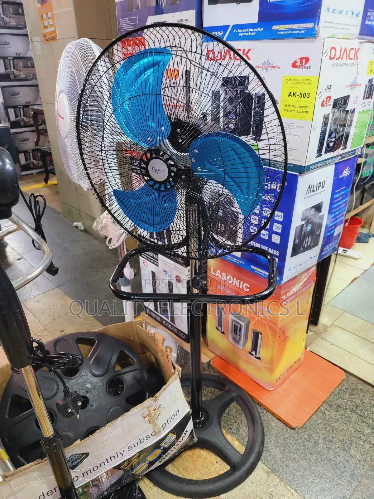 Roch Stand Fan