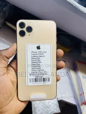 Photo - Apple iPhone 11 Pro Max 256 GB White