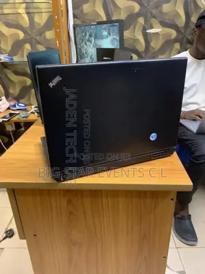 Laptop Lenovo ThinkPad T420 4GB Intel Core I5 HDD 500GB