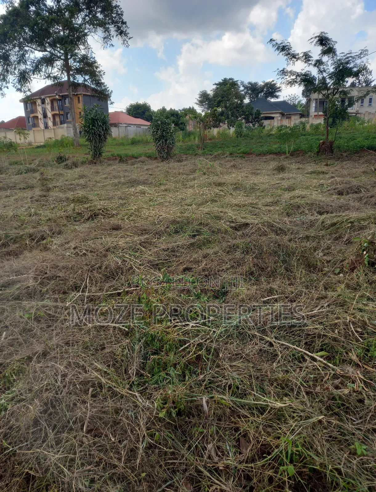 50*100 Plots for Sale in Bweyogerere Kiwanga.