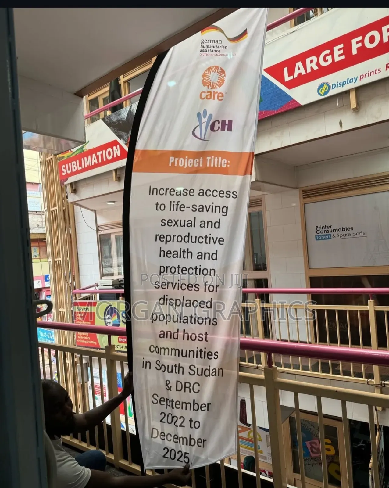 L Stand and Teardrop Banners
