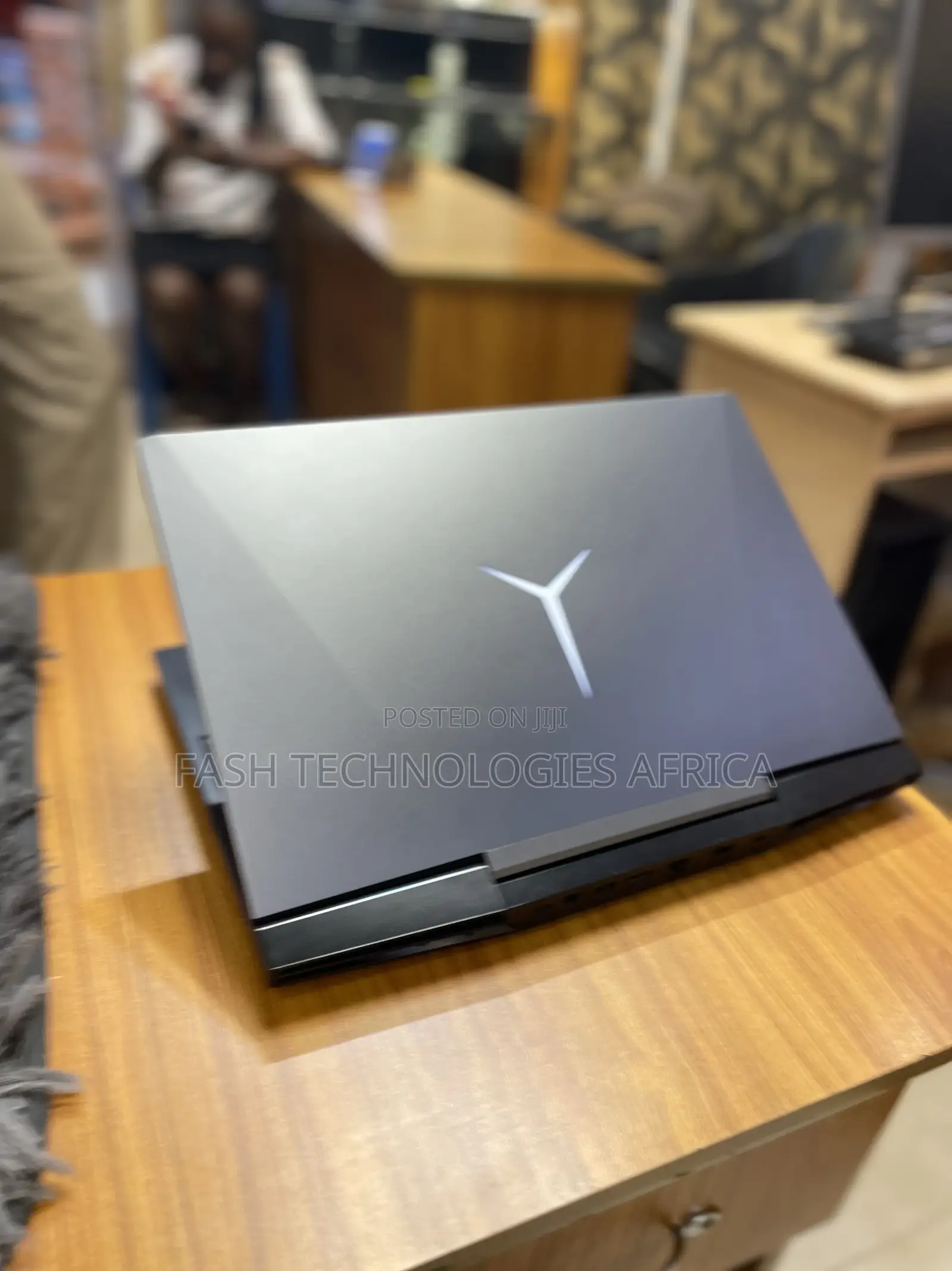 Laptop Lenovo Legion 7 16GB Intel Core I5 HDD+SSD 512GB