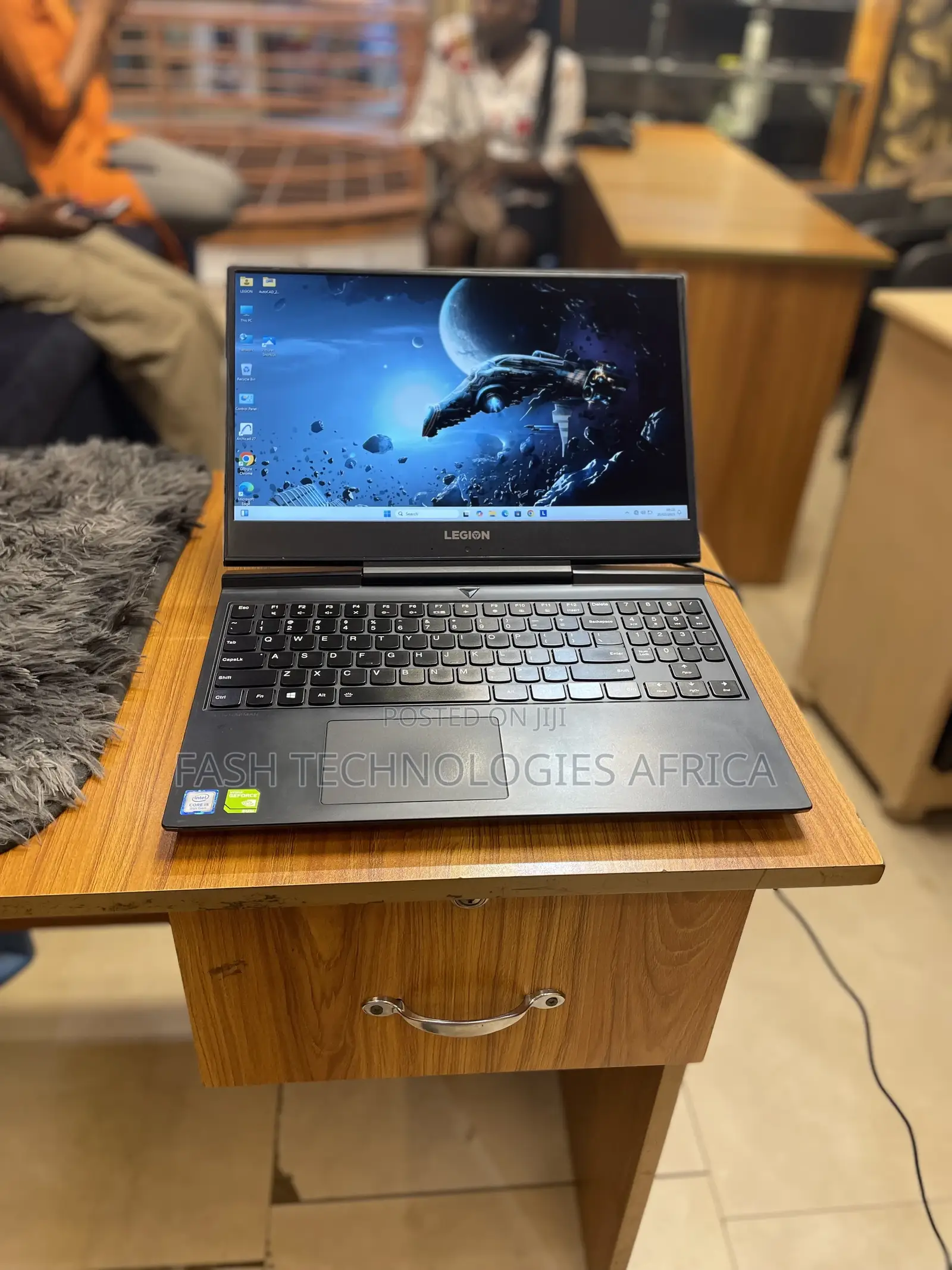 Laptop Lenovo Legion 7 16GB Intel Core I5 HDD+SSD 512GB