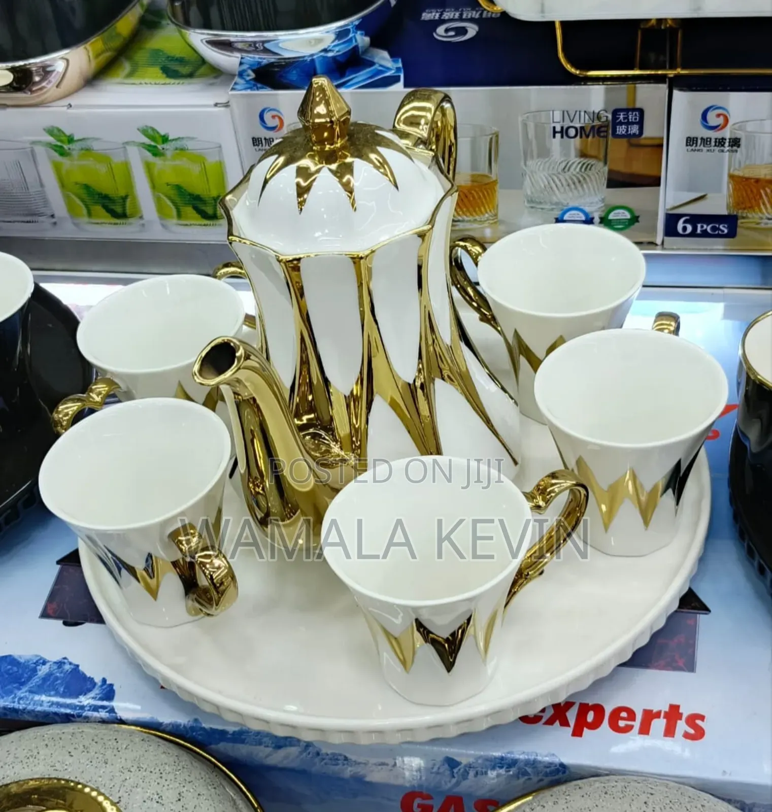 6 Piece of Ceramic Tea or Coffee Set With Gold Accents