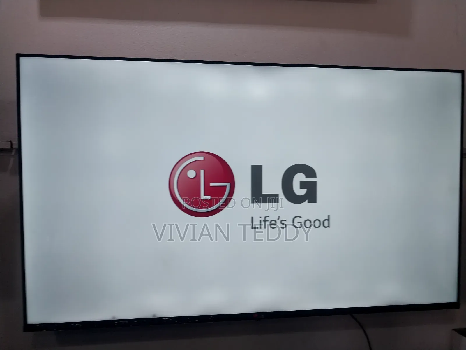 60" Lg TV With Netflix