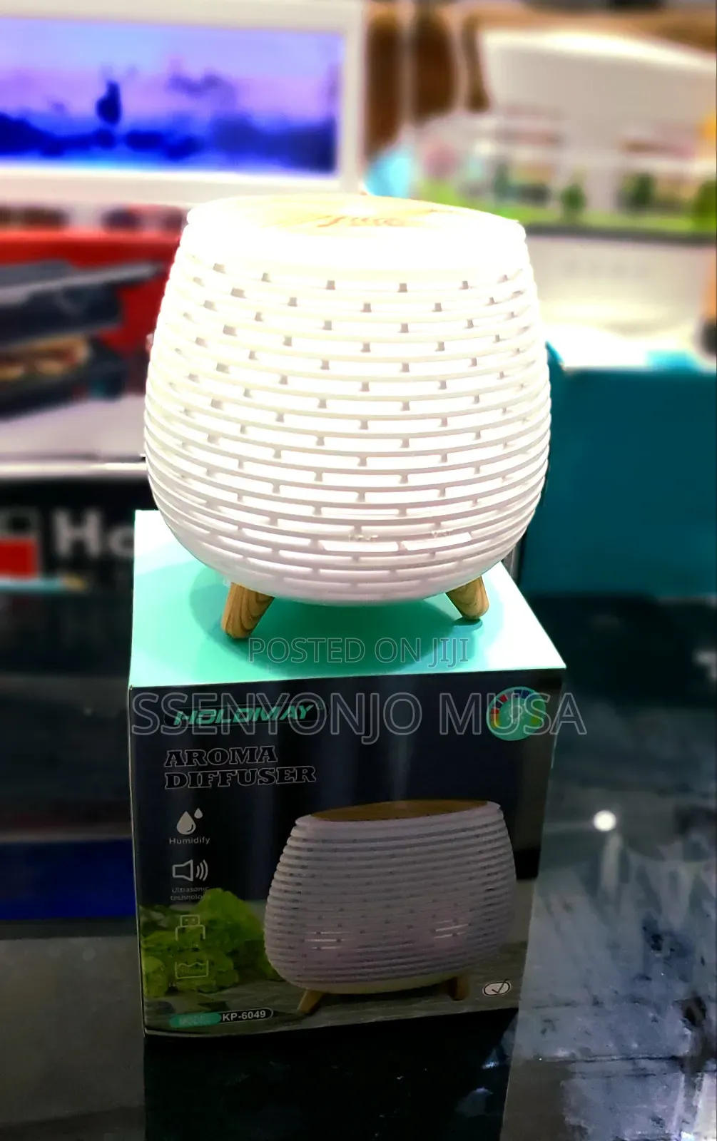 Mini Oil Diffuser-portable Humidifier With Cool Mist Light