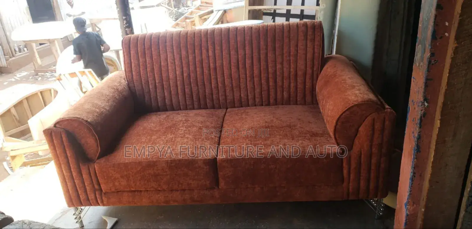 Jonae Line Sofa Set