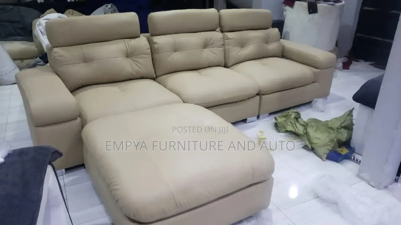 Let Sofa Set L