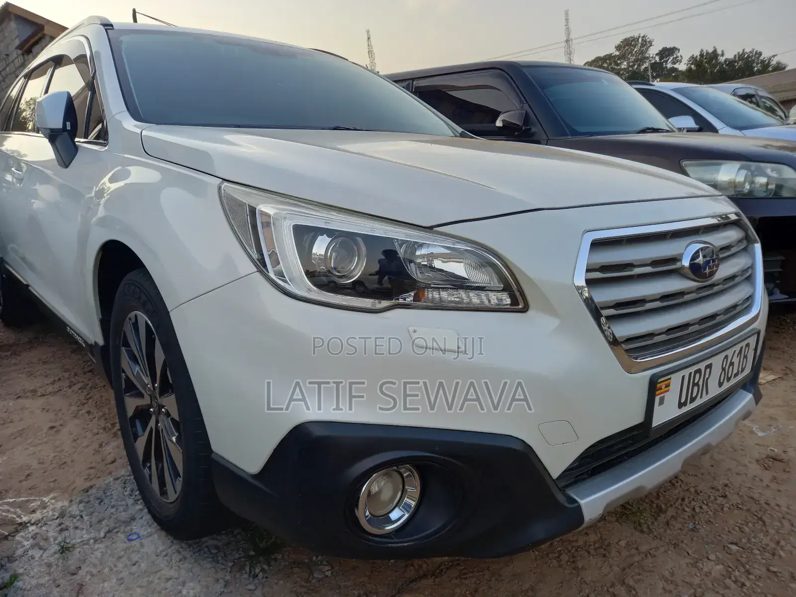 Subaru Outback 2.5i Premium AWD 2017 White